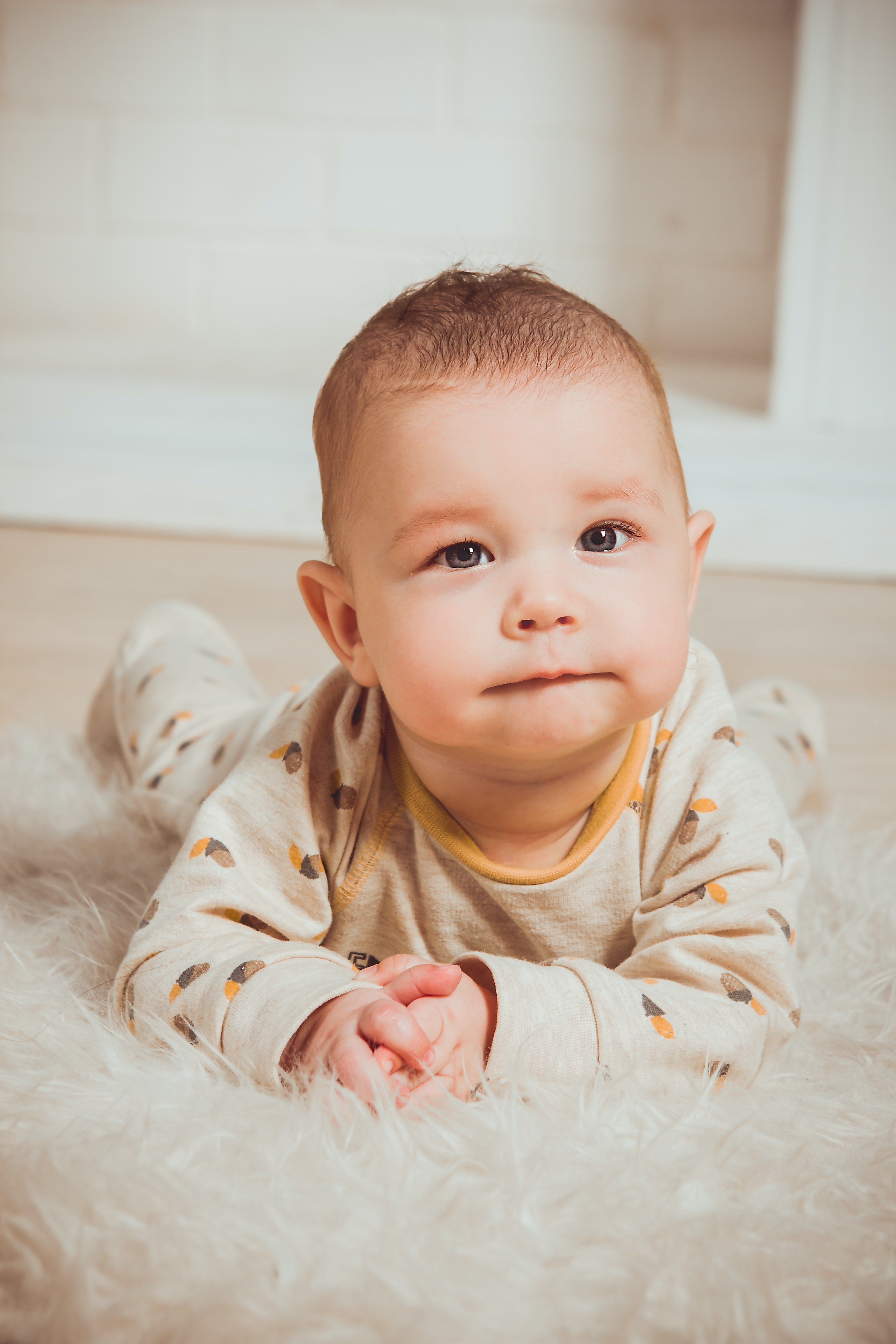 Sélection de jouets NATURELS et ÉTHIQUES pour les 6-12 mois - Peau d'Enfant
