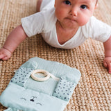 Jeu d'éveil bébé pour idée cadeaux de naissance original - aPunt Barcelona - Jeu d'éveil Sensoriel Lapin Bleu en coton bio - Photo 4