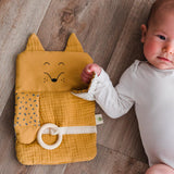 Jeu d'éveil bébé pour idée cadeaux de naissance original - aPunt Barcelona - Jeu d'éveil Sensoriel Renard Jaune en coton bio - Photo 5