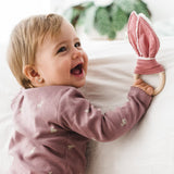 Mordedor Conejo Rosa de algodón orgánico