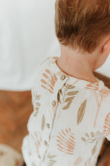 Blouse bébé pour idée cadeaux de naissance original - Paulin - Blouse Aimé Feuilles Ocre en coton bio - Photo 6