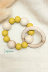 Hochet de Dentition bébé pour idée cadeaux de naissance original - Pitigaïa - Hochet de Dentition Jaune Moutarde en coton bio - Photo 2