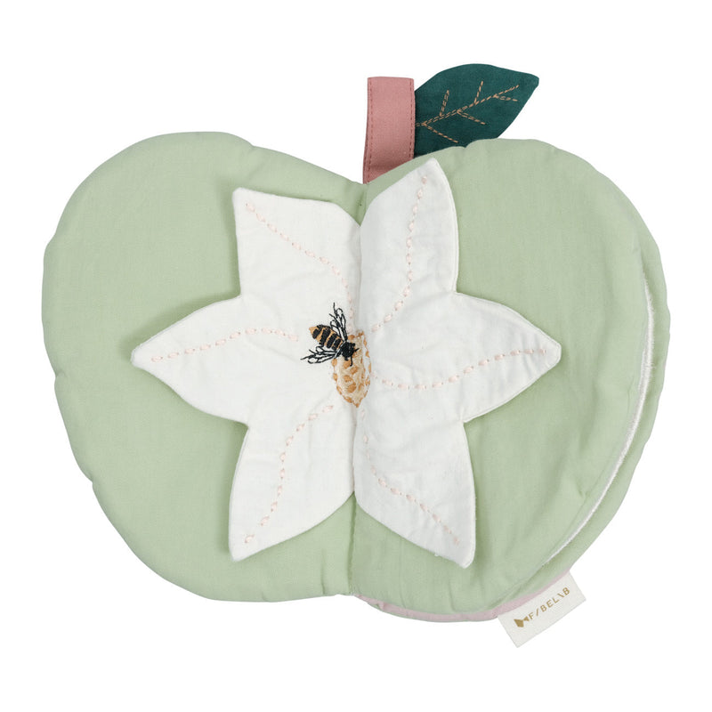 Jeu d'éveil bébé pour idée cadeaux de naissance original - Fabelab - Livre d'éveil en Tissu Bio Pomme Verte en coton bio - Photo 5