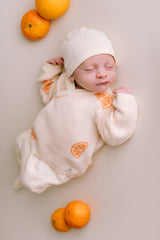 Pochon de Naissance imprimé Oranges (pull, legging & bonnet) Ecru