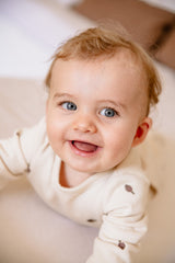 Pyjama bébé pour idée cadeaux de naissance original - Studio Bohème - Pyjama Chubby Artichauts Ecru en coton bio - Photo 3