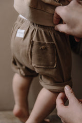 Short bébé pour idée cadeaux de naissance original - Studio Bohème - Short Simon Café en coton bio - Photo 3