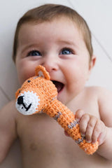 Hochet bébé pour idée cadeaux de naissance original - aPunt Barcelona - Hochet en Crochet Tigre Orange en coton bio - Photo 2
