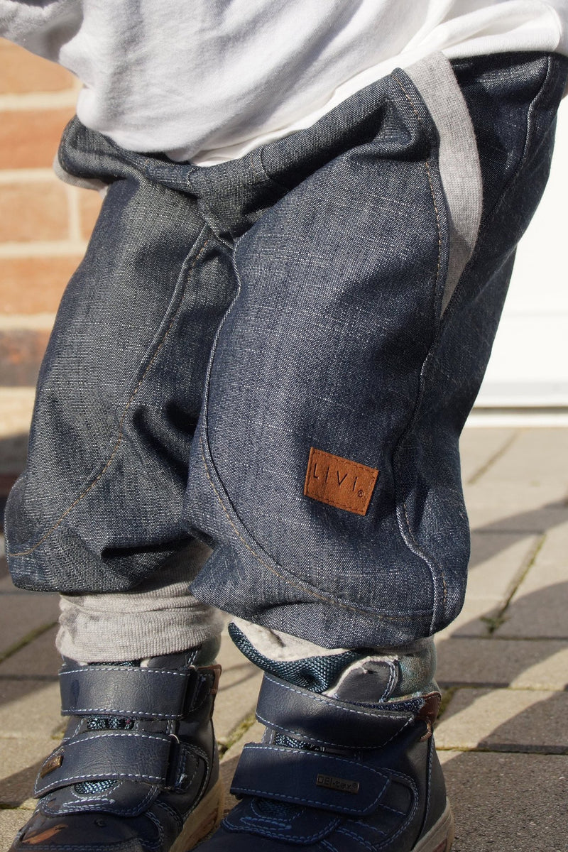 Pantalon bébé pour idée cadeaux de naissance original - Livi - Jeans Streetstyle Bleu Gris en coton bio - Photo 2