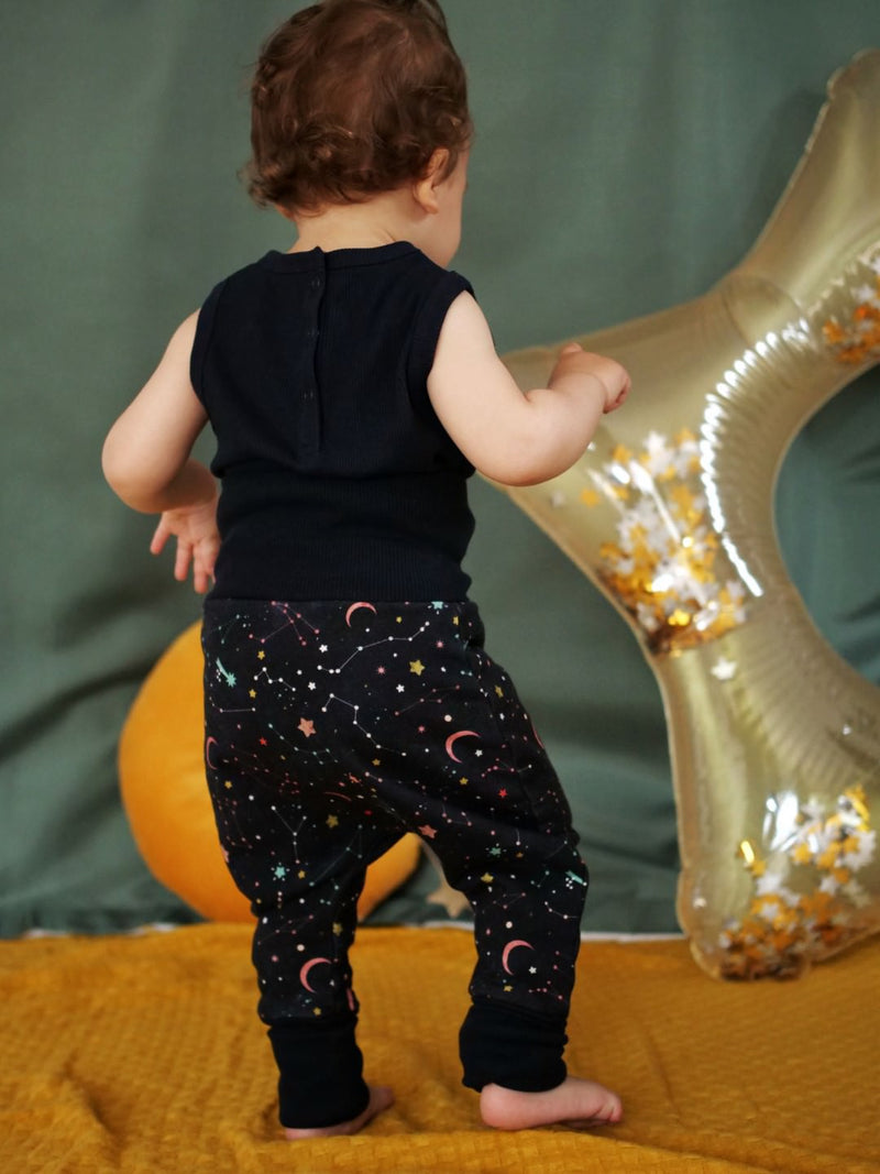 Pantalon bébé pour idée cadeaux de naissance original - Petites Menottes - Pantalon Evolutif Cosmos en coton bio - Photo 8