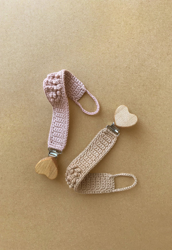 Attache Sucette bébé pour idée cadeaux de naissance original - Patti Oslo - Attache Sucette Crochet Rose en coton bio - Photo 2