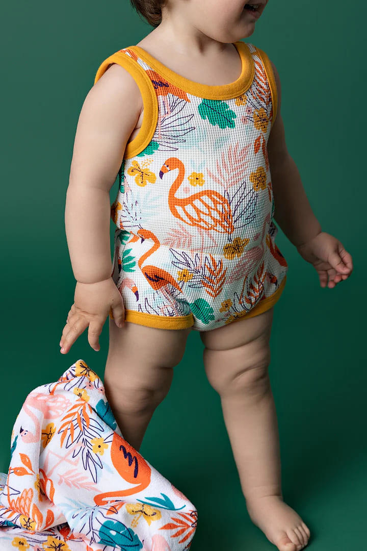 Mono corto evolutivo de algodón orgánico Flamingo crudo y naranja