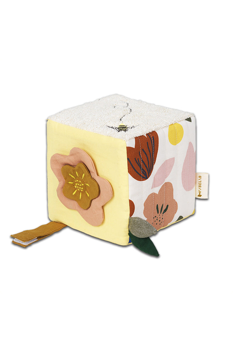 Jeu d'éveil bébé pour cadeau de naissance original - Fabelab - Cube d'Activités en Coton Bio Fleurs Orchidées en coton bio - Photo 1