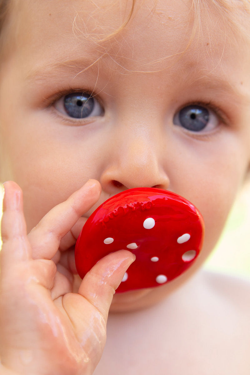 Jouets de Dentition bébé pour idée cadeaux de naissance original - Oli & Carol - Spotty le Champignon - Chewy-to-go en coton bio - Photo 2