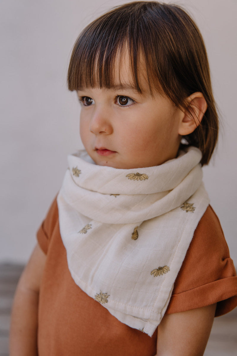 Lange bébé pour idée cadeaux de naissance original - Studio Bohème - Lange Doudou Le Petit Imprimé Bananes Ecru en coton bio - Photo 2