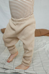 Pantalon bébé pour idée cadeaux de naissance original - Minabulle - Legging Alba Latte en coton bio - Photo 2