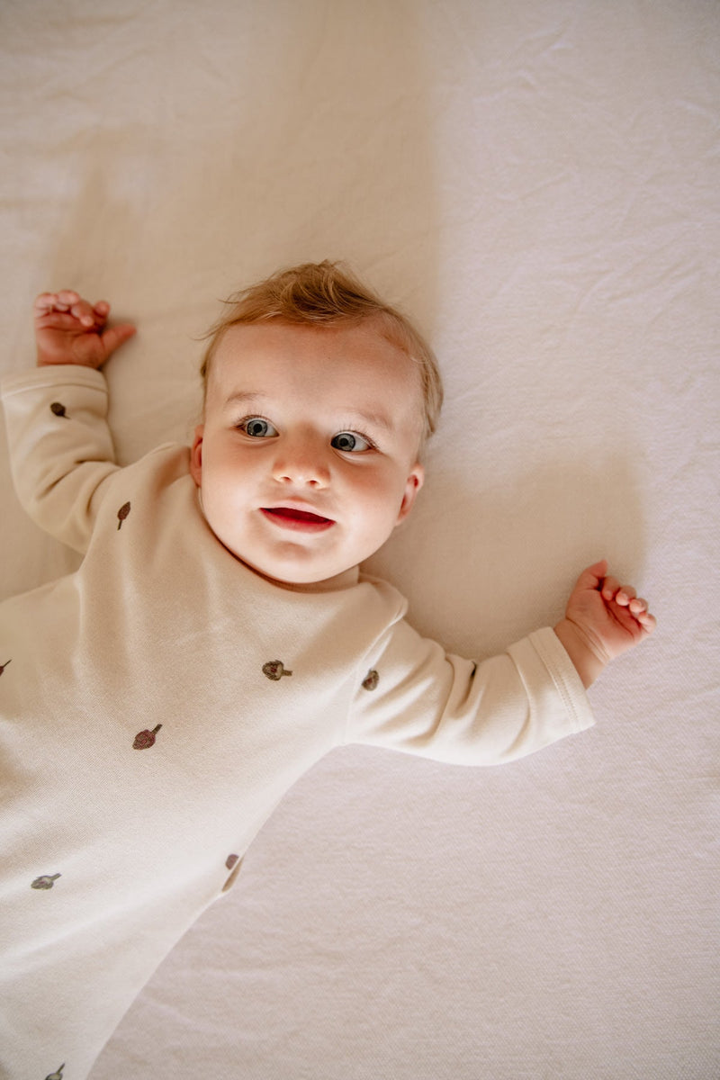 Pyjama bébé pour idée cadeaux de naissance original - Studio Bohème - Pyjama Chubby Artichauts Ecru en coton bio - Photo 4