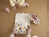 Tapis à Langer bébé pour idée cadeaux de naissance original - Fabelab - Tapis à Langer Blanc Imprimé Fleurs en coton bio - Photo 3